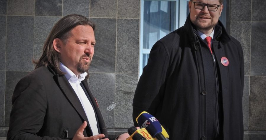 Grbin i Restović na pressici u Šibeniku: Gradska vlast ove i prošle godine “razveselila” je građane serijom poskupljenja i to usred inflacije !