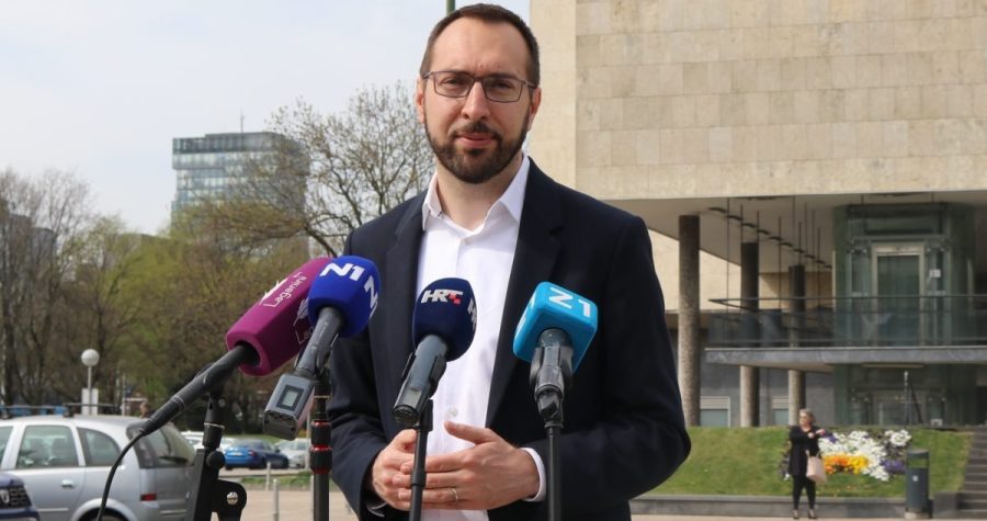 Možemo! i Zagreb je naš! upozoravaju: U 4 godine splitski Viator dobio gotovo sve natječaje za najam vozila za zagrebačku gradsku upravu, i ugovorio preko 52,4 milijuna kuna s Gradom!