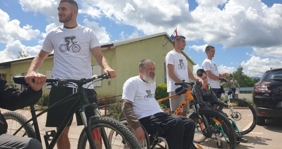 Humanitarna avantura: Tisuću kilometara pedaliranja za kninsku Udrugu Sv. Bartolomej