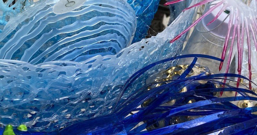 Od smeća do cvijeća s morskog dna: Kako od vječnog plastičnog otpada načiniti zadivljujuću vječnu ljepotu