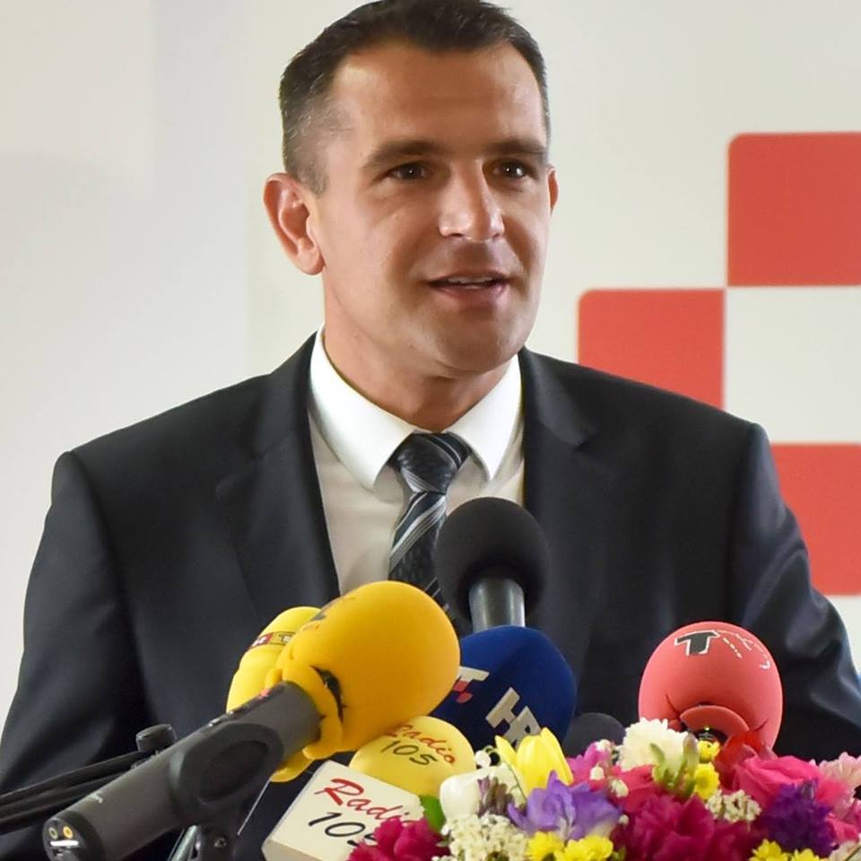 Uhićeni Matija Posavec i SDP-ov zastupnik Stjepan Kovač: Mito za zapošljavanje i inscenirane prijetnje smrću; pale “moralne vertikale”…