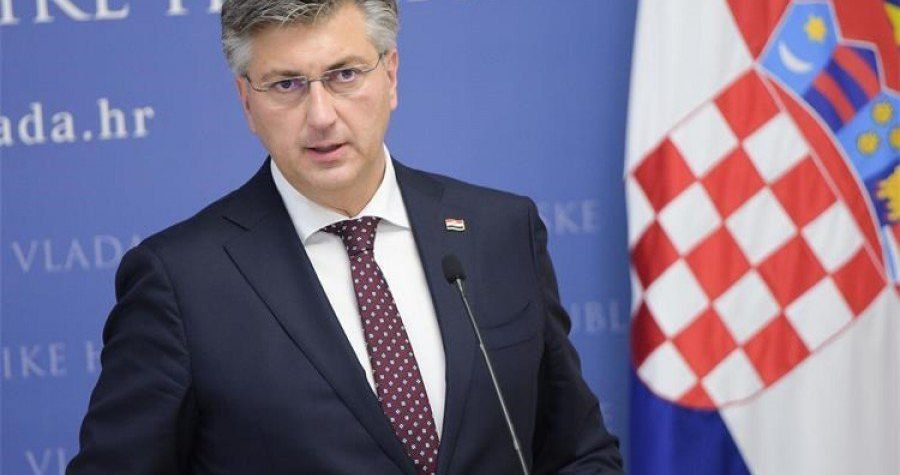 Plenković s puno žuči o potori Dobroniću i Mrčeli za predsjednika VS-a : Kad je biran predsjednik 2013., VS nije bio kvalificiran kao “boys club”, nisu u njemu “suci uživali k’o prasci”, nije bilo “plavih okica, loknica…”…