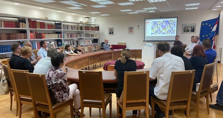 „Flora Dinare – 100 značajnih svojti“