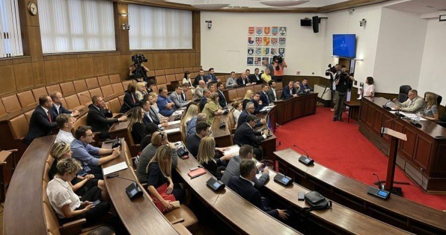 “Sabor bez HDZ-a ” : Oporba zatražila ostavke NO Ine, Plenkovića i vlade te nove izbore, jer, ovo je “pitanje života ili smrti”…