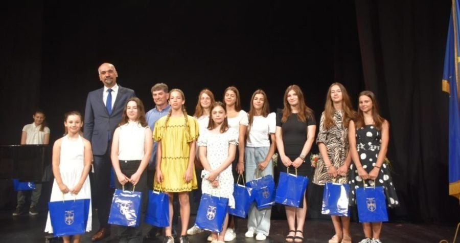 Šibensko-kninska županija: Nagrade najboljim učenicima