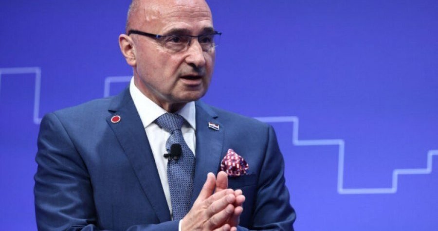 Plenković o “slučaju Grlić Radman” : Tema je trivijalna u odnosu na ono bitno što Vlada radi za ljude, ministar nije ništa ukrao, napravio je propust i platit će kaznu…