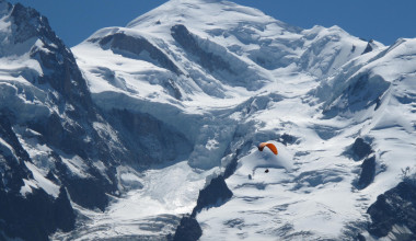 Mont Blanc, na francuskom, Monte Bianco, na talijanskom, ili Bijela planina, na hrvatskom jeziku