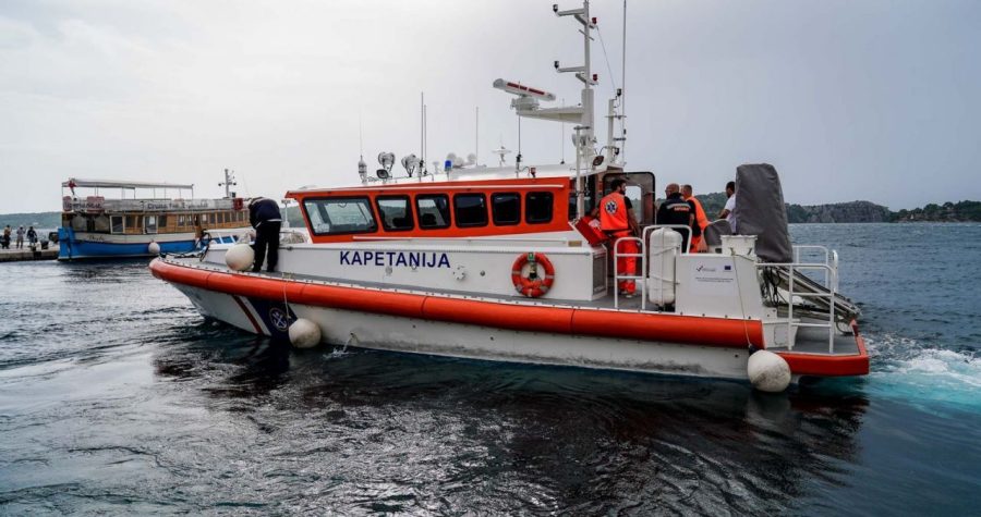 Peta od šest brzih brodica hitne pomorske medicinske službe