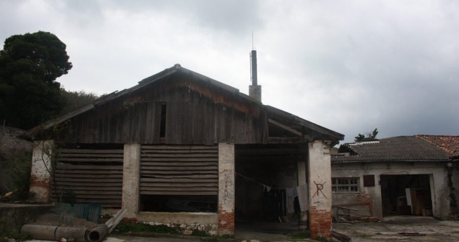 Vlasnici Primoštena d.d., tuže RH: Traže udio u Tvornici ribljih konzervi u Rogoznici ( !? )