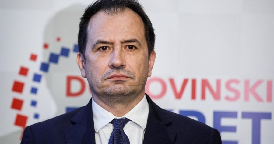 Osude na osude nakon koncerata u Imotskom: Peternel tvrdi da nema zakona koji propisuje što se može, a što ne smije pjevati, Bulju je dosta “profesionalnih lovaca na fašiste”, a Pupovac proziva predsjednike RH i Sabora, ne i Plenkovića…