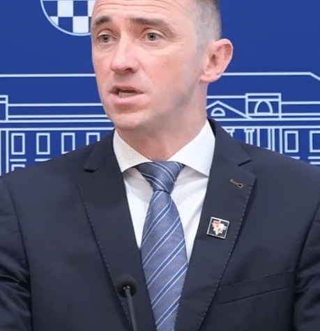 Ivan Penava pozvao Tomaševića da ugasi Trnjanske krijesove: Tomašević uzvratio da će uvijek slaviti Dan oslobođenja Zagreba, a Plenković oportunistički zaključio da je to samo stvar demokracije…