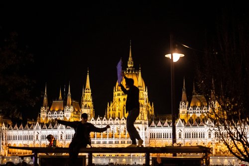 Viktor Orban uvjerljivo poražen ,trijumf Tisze i Petera Magyara: “Oslobodili smo Mađarsku i riješili se režima Viktora Orbana!”