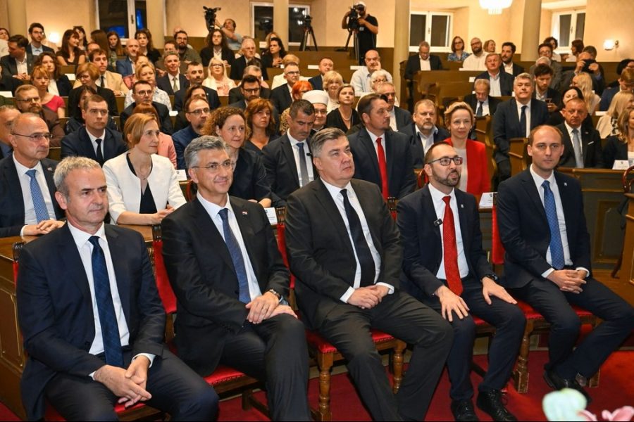 Cijela reprezentacija izvršne vlasti slavila s Tomaševićem Dana grada Zagreba: Lani je pokrenut najveći investicijski ciklus u povijesti Zagreba !